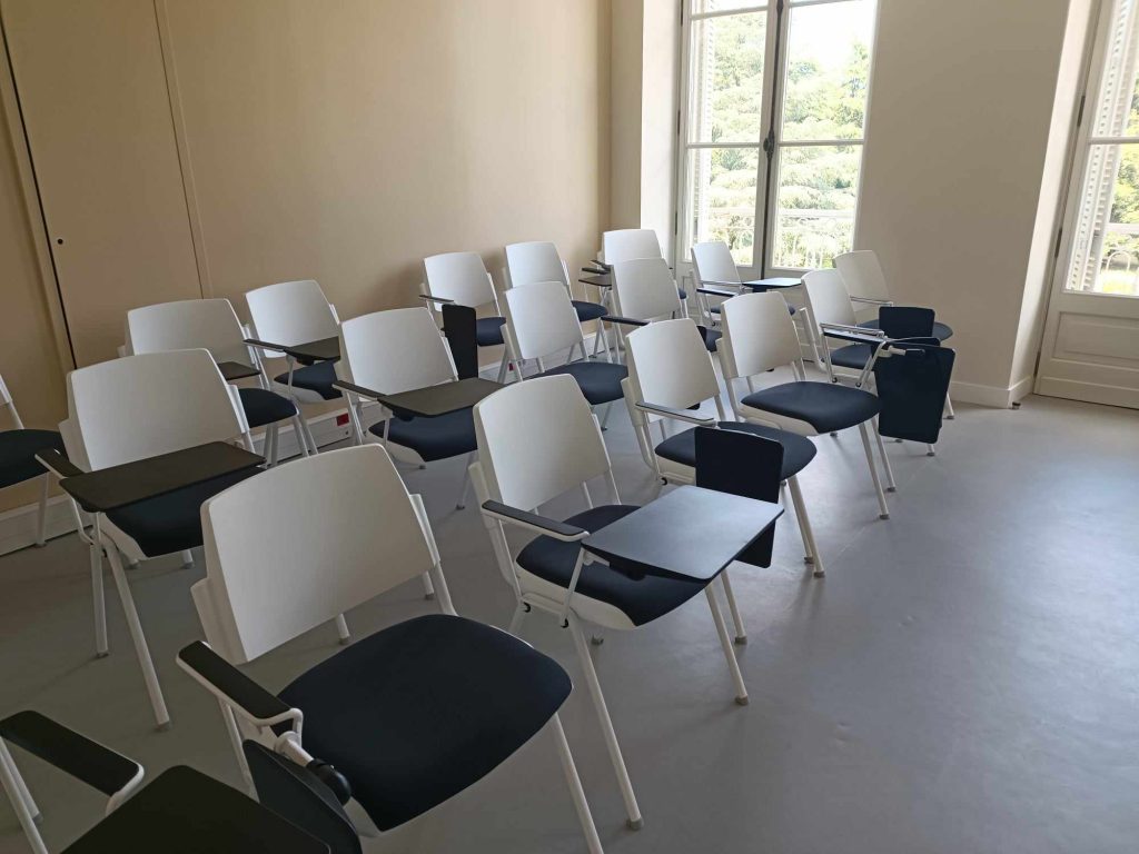 Salle de l'Avarap Aquitaine au Château de l'Ermitage à gradignan.